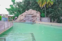 Mount Retreat Resorts - Madurai - ที่มีสระว่ายน้ำ