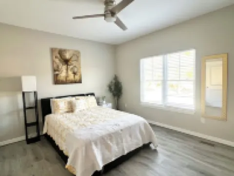 8 Miles to Busch Gardens/Spacious Family Getaway/ 7Bedroom/3 Masters /5 Bath