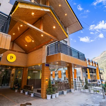 The Hosteller Jibhi