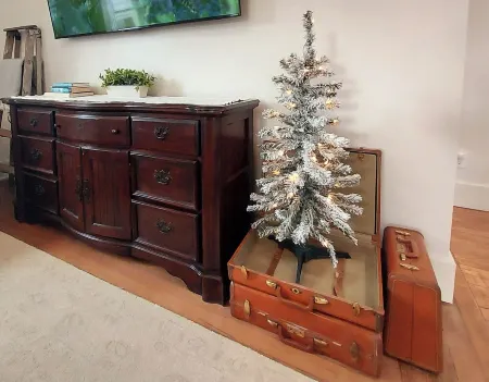 504 Historic Brickhouse off Main St. - 2 Blocks from Salmon River