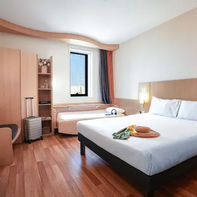 Ibis Porto Centro São Bento Hotels near Oporto Coliseum