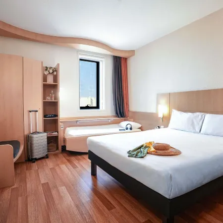 Ibis Porto Centro São Bento Отели рядом с достопримечательностью «Се»