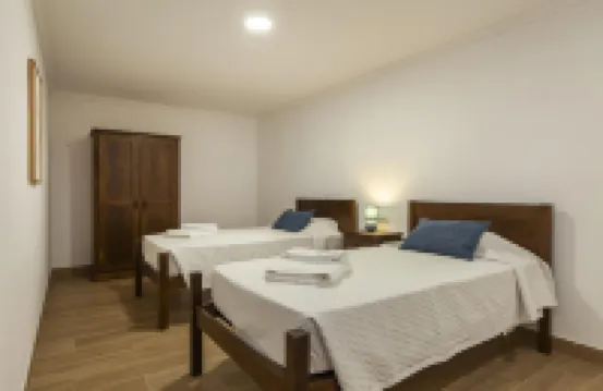 HH 06 - 2 Bed Apartment in Olive Hills Guesthouse