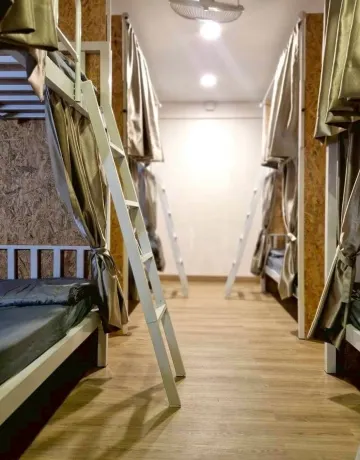 ห้องพักรวม ผู้หญิงเท่านั้น