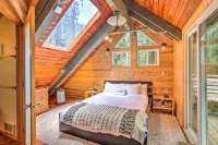 Peaceful Wooded Cabin by Mt Baker Ski Area! - Wifi