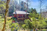 Scenic Marble Cabin w/ Fire Pit! - parking