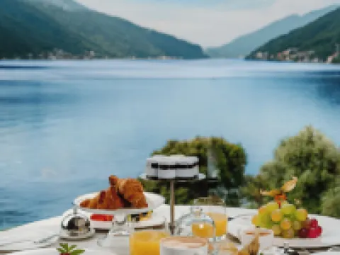 Swiss Diamond Boutique Hotel La Romantica Ξενοδοχεία στην πόλη Bissone