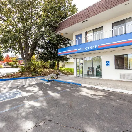 Motel 6 Yreka, CA