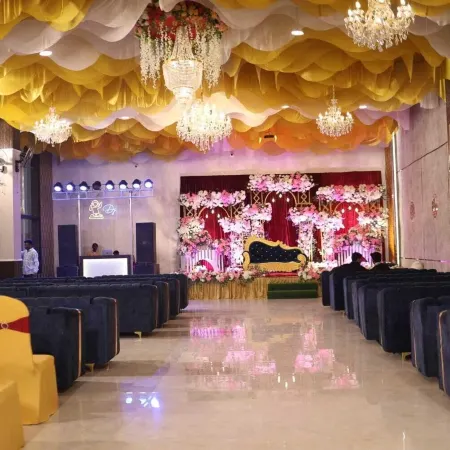 Hotel Awadh Grand