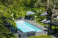 Charmehotel Manoir Ogygia - Pools