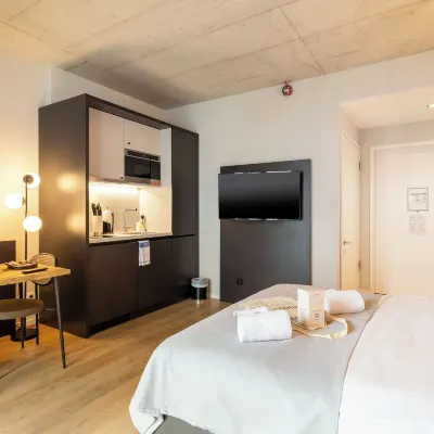 Limehome Düsseldorf Stresemannstraße - Digital Access Các khách sạn gần Trung tâm mua sắm K-Galerie