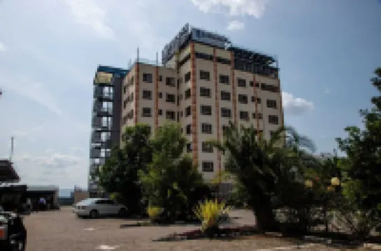 Buraha Zenoni Hotel and Resort Отели в г. 