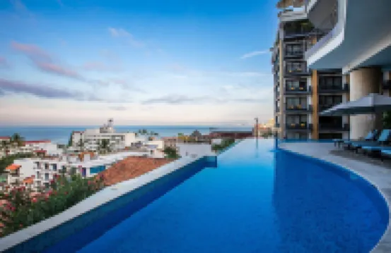 Pinnacle Resorts 180