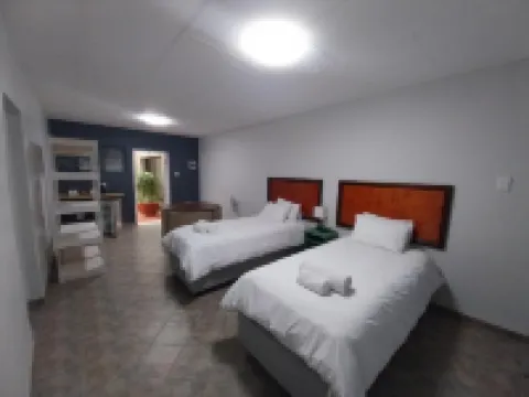 ガンドゥ アット シー のホテル