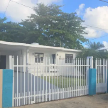 3-bedroom house in Dorado neighborhood with WiFi, AC