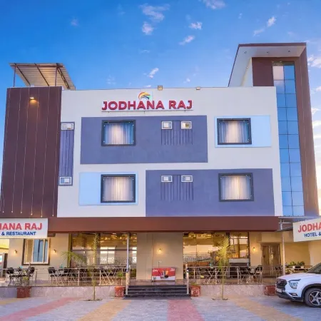 Jodhana Raj Hotel & Restaurant