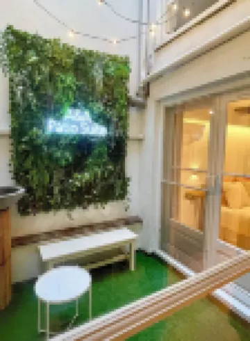 A&A Patio Suite