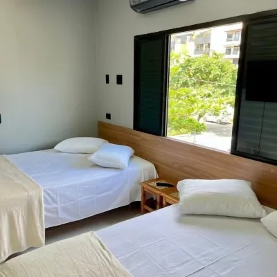 Santa Rita Pousada Hotel dekat Pantai Enseada