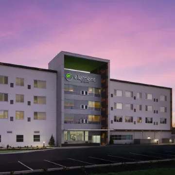 Element Pooler Savannah Airport