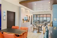 Holiday Inn Express & Suites WHITE HALL by IHG - Завтрак