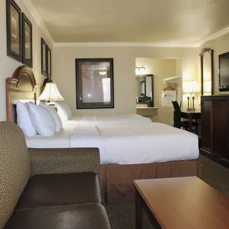 Baymont by Wyndham McAlester Hwy 69