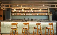 The Manohara Hotel Yogyakarta - bar