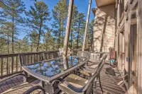 Hot Tub, Game Room & Sauna: Ruidoso Hideaway! - bar