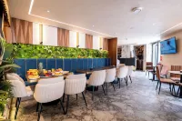Mattis Hotel - breakfast