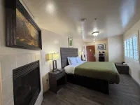 SurfSide Stay - 2-Star