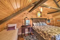 Mountain View Hideaway w/ Outdoor Fireplace! - Homestays