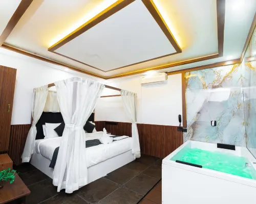 Emmanuel Residency by Alaya Stays, Kochi Hotels near CUSAT