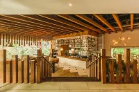 V Grand Hotel, A Member Of Radisson Individuals - bar