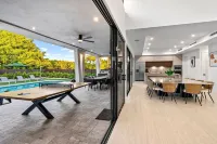 Miami Ultra Villa w Pool by Glam Homes - Boutique