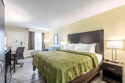 Quality Inn Palm Beach International Airport Hotel berhampiran Pantai Palm Beach