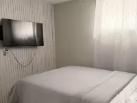 Cozy 1-Bedroom Apartment in Calgary with Kitchenette