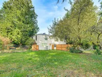 Charming 1-bedroom unit in tranquil Burien with WiFi, AC, private yard Hotels in Burien
