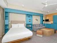 Embassy Suites by Hilton Orlando Sunset Walk Hotels in Four Corners