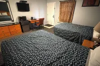 At 9 Motel Near Freehold I-195 - parking