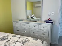 Beach, Sun and Memories,2nd Floor Unit, with Private Deck. ブリゲンティーンのホテル