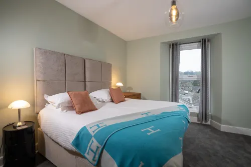 Spacious Home with Outstanding Views by LetMeStay - Condos