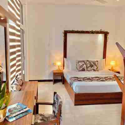 8 Plus Motels Rooms