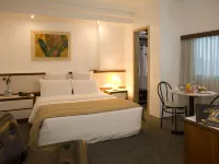 Royal Center Hotel Lourdes Hotels near Station Square
