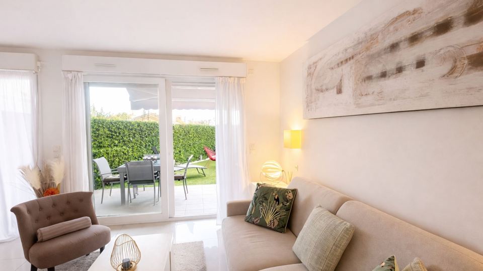 Elegant Retreat Near Monaco Private Terrace