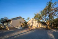 Hamiltons Lodge & Restaurant