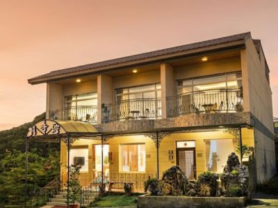 Lunatis Bay Hotel