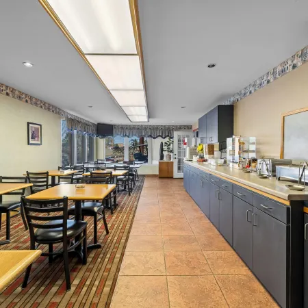 Travelodge by Wyndham Rapid City