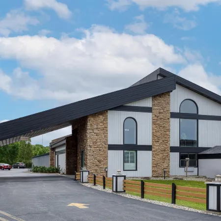 Best Western Indian Oak