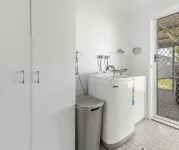 Bright 3-bed Retreat Near Beaches - Apartments