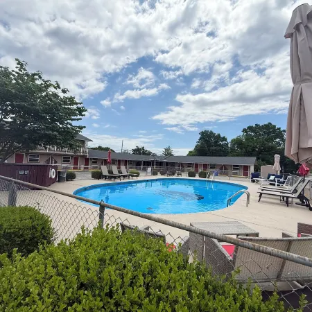 Hunter's Friend Resort Near Table Rock Lake