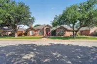 Roaring Fireplace Family Basecamp Midland Tx 4 Bedroom Home - balcony